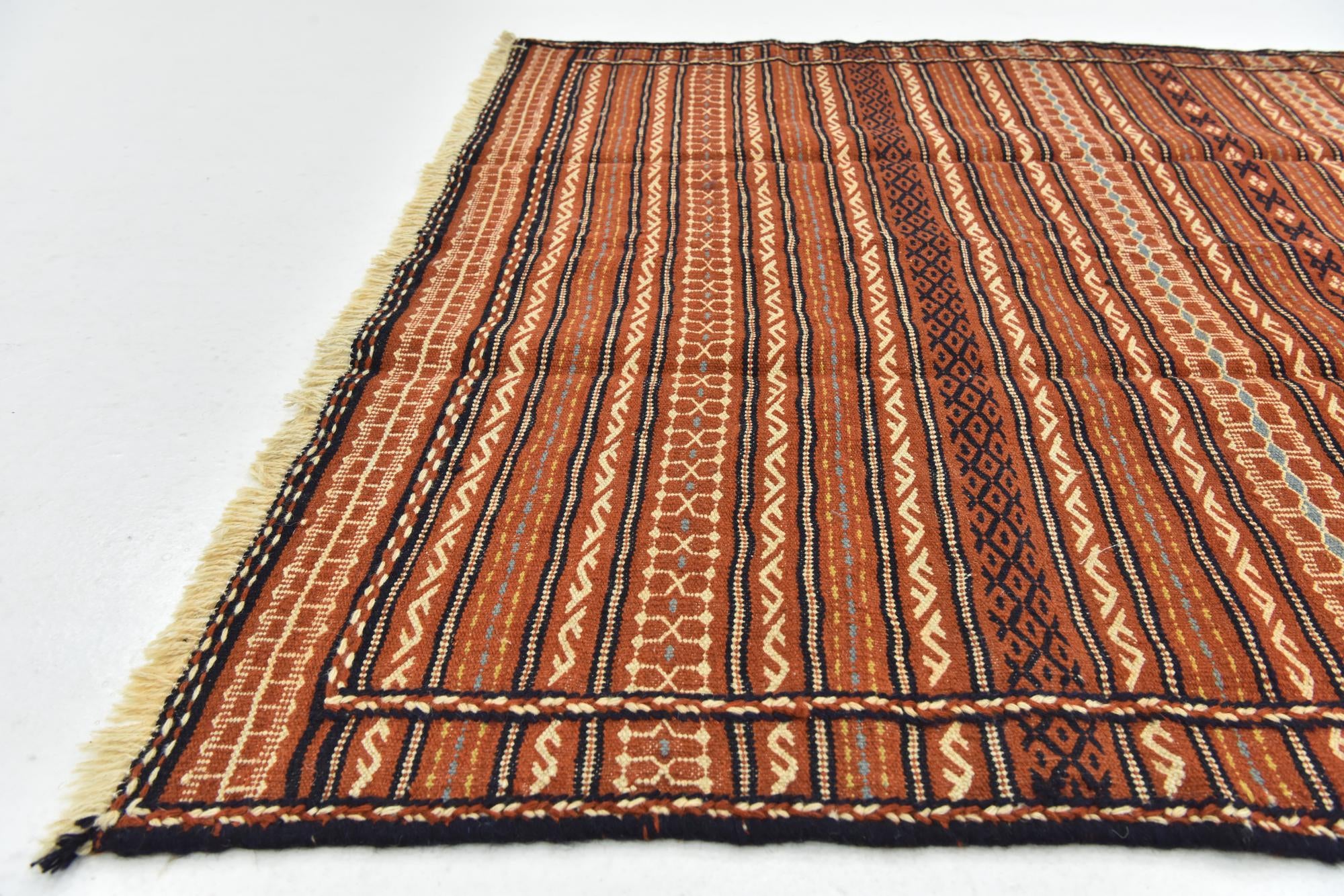 4' 10 x 6' 6 Hand Knotted Ghoochan Persian Wool Rug