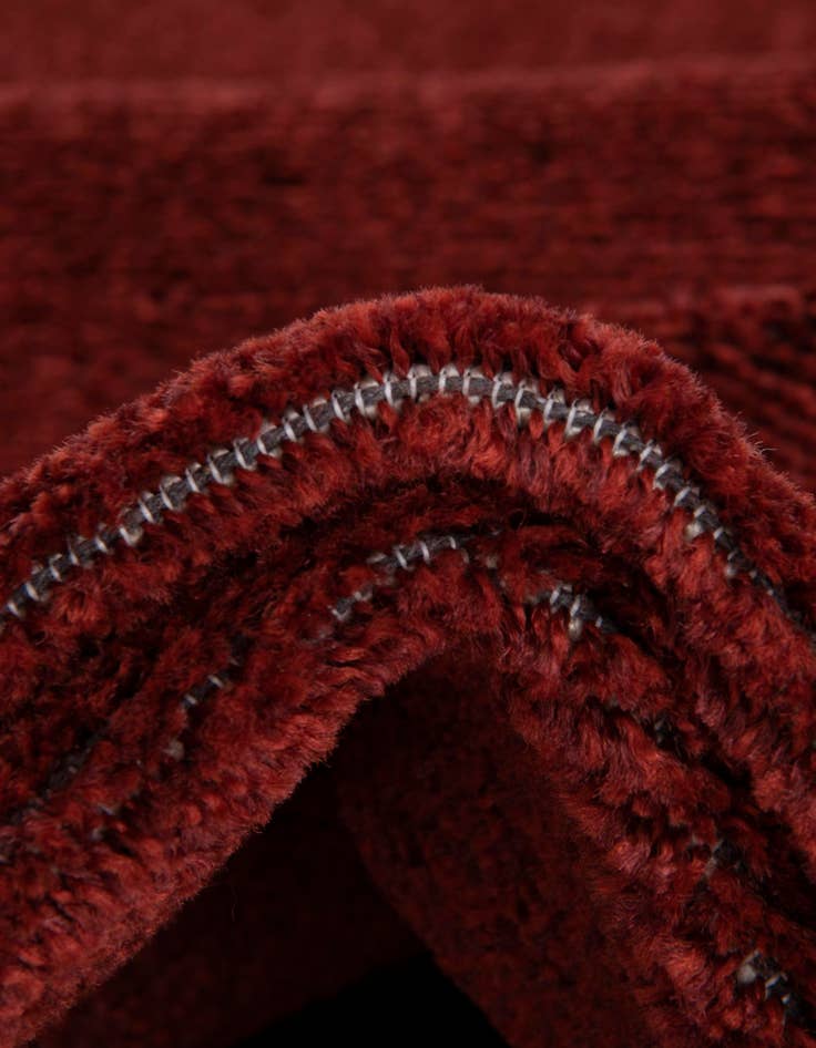 Detail image of 5' 3 x 8' Greek Key Rug