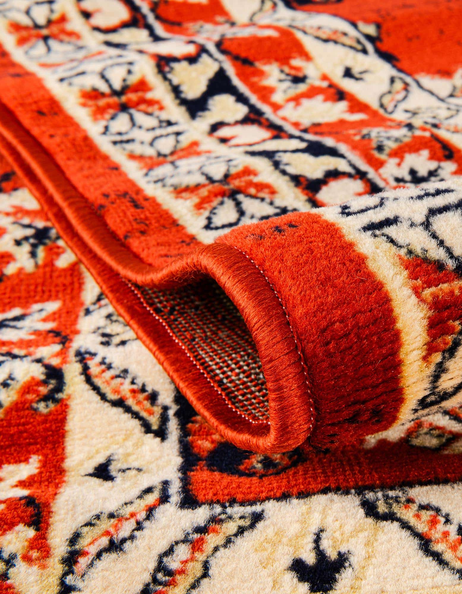 Detail image of 275cm x 365cm Heriz Design Rug