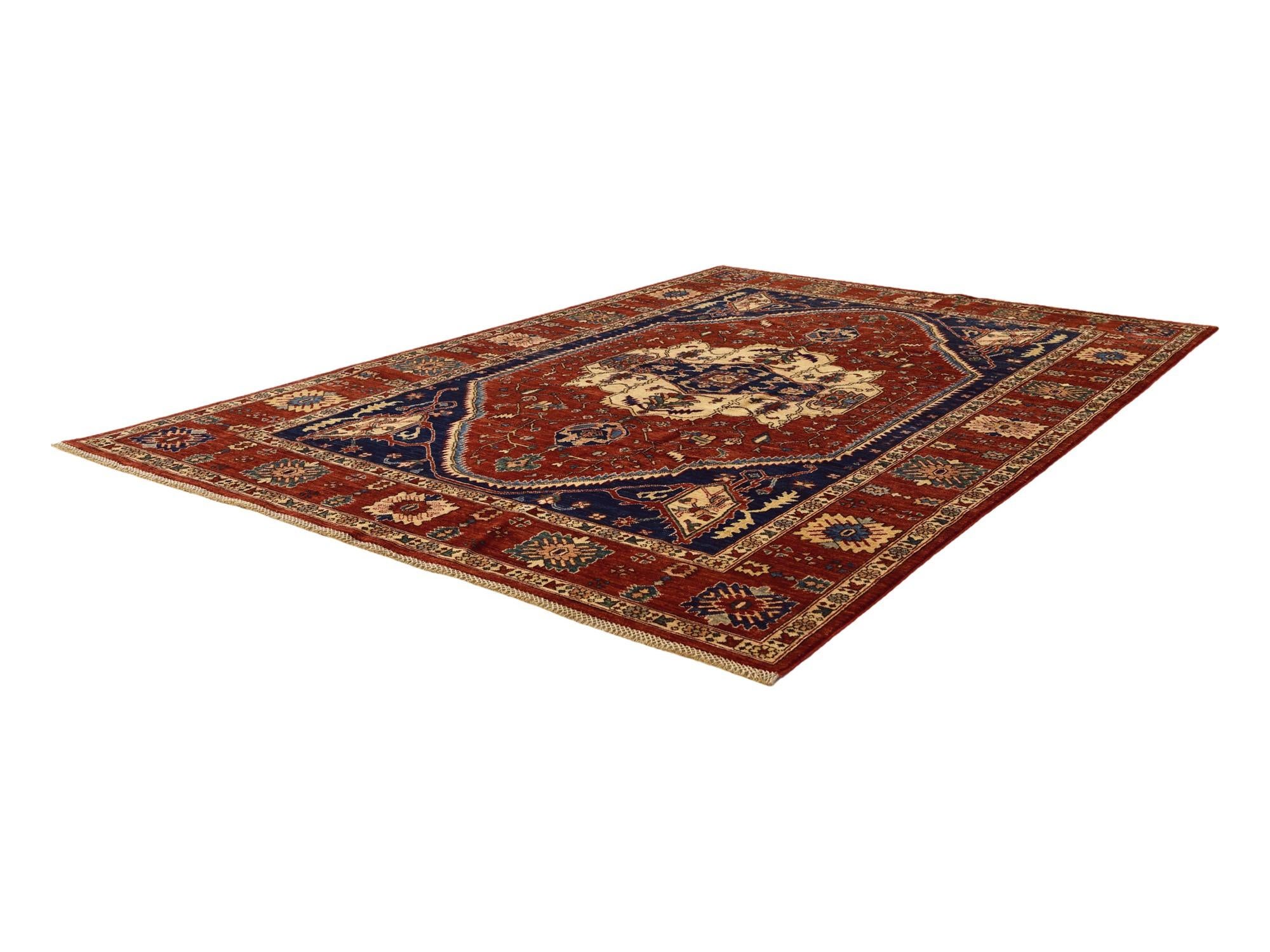 6' 8 x 9' 9 Hand Knotted Heriz Rug