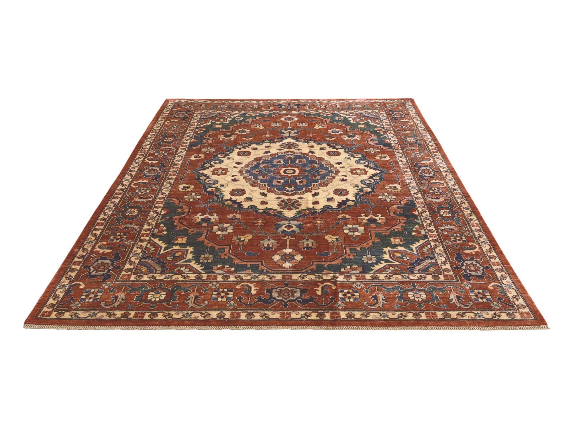 8' 3 x 11' 6 Hand Knotted Heriz Rug