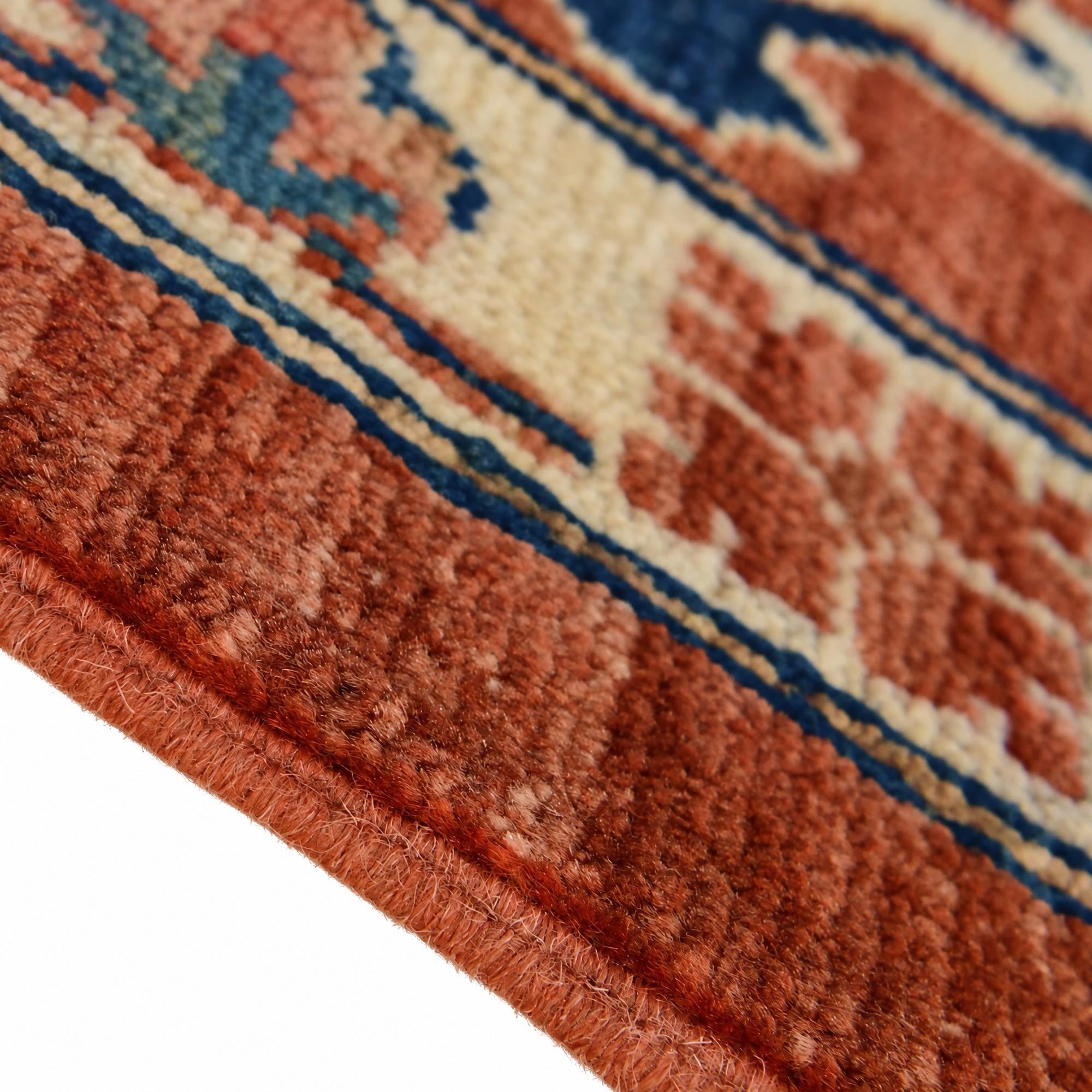 250cm x 350cm Hand Knotted Heriz Rug
