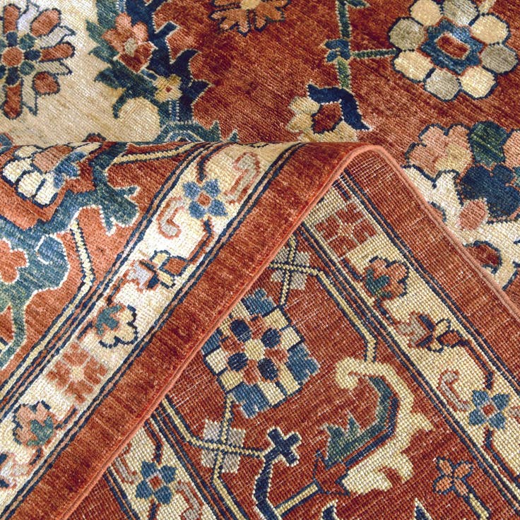 Detail image of 8' 3 x 11' 6 Hand Knotted Heriz Rug