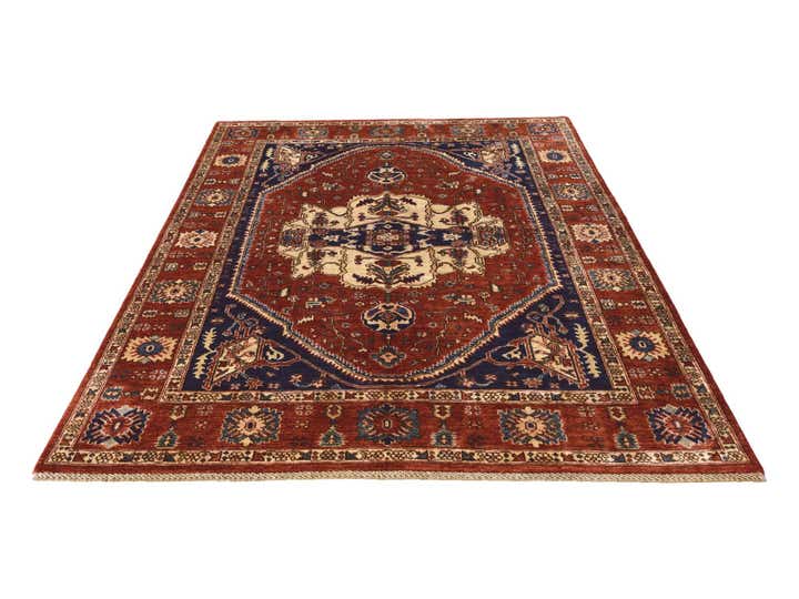 5' 7 x 8' Hand Knotted Heriz Rug