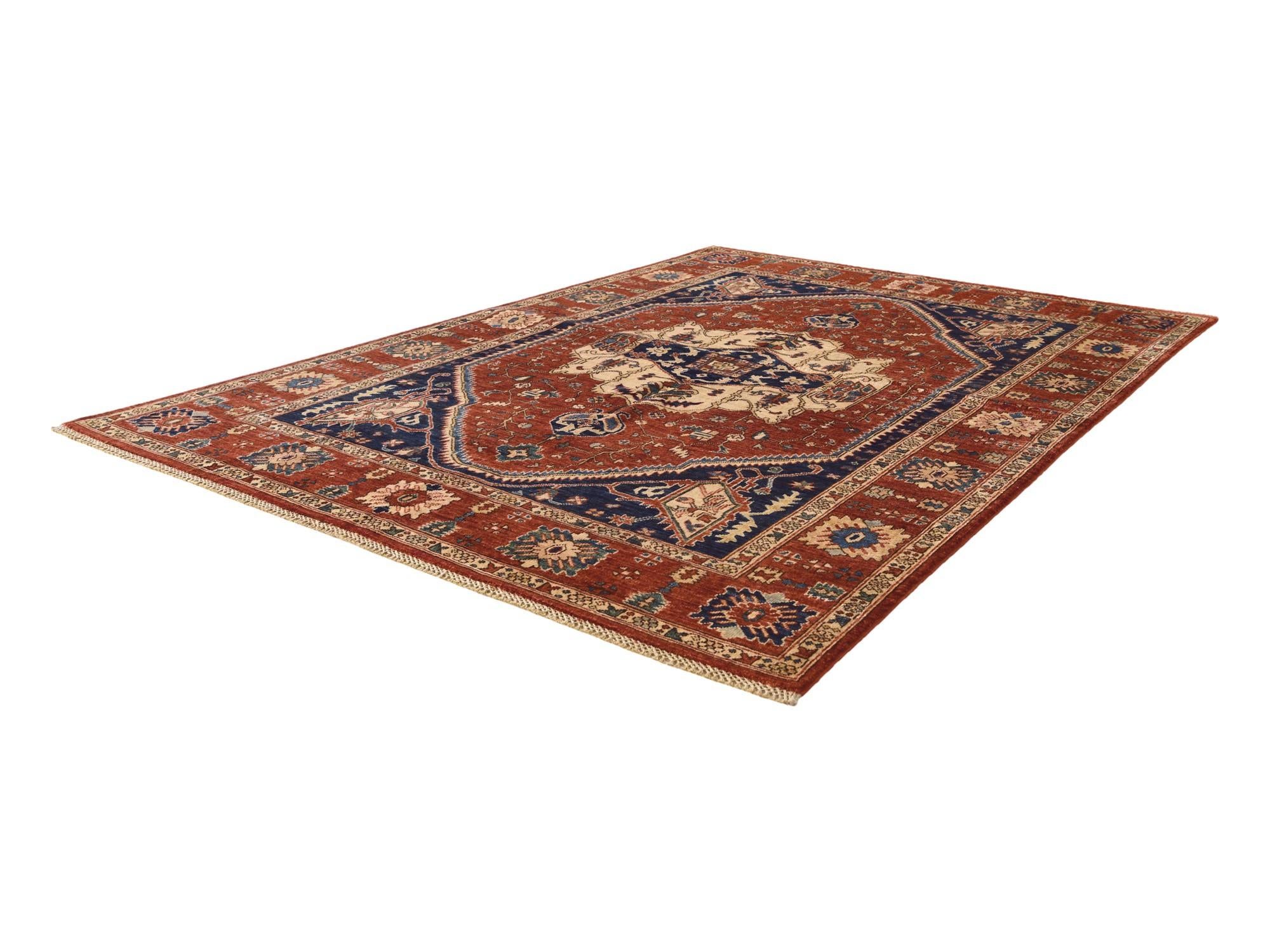 5' 9 x 7' 11 Hand Knotted Heriz Rug