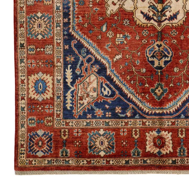 5' 9 x 7' 11 Hand Knotted Heriz Rug