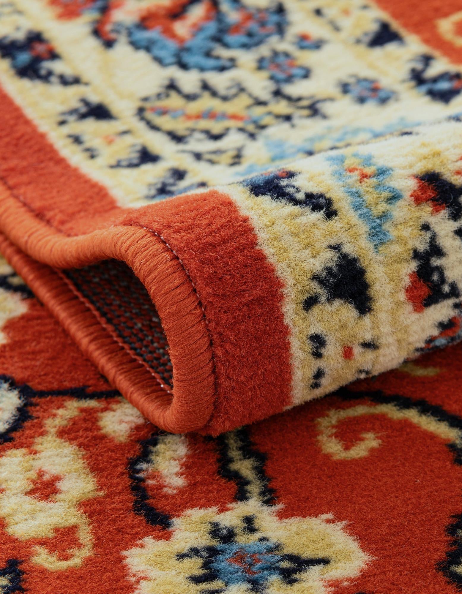 7' x 10' Kashan Design Rug