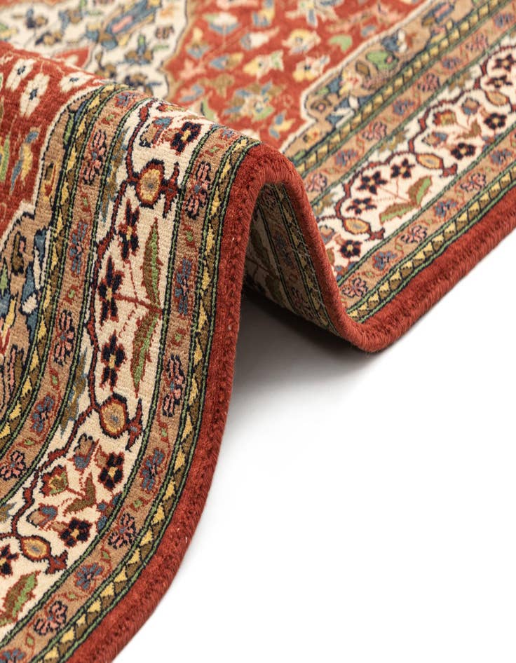 Detail image of 3' 2 x 5' 8 Hand Knotted Lahour Oriental Wool Rug