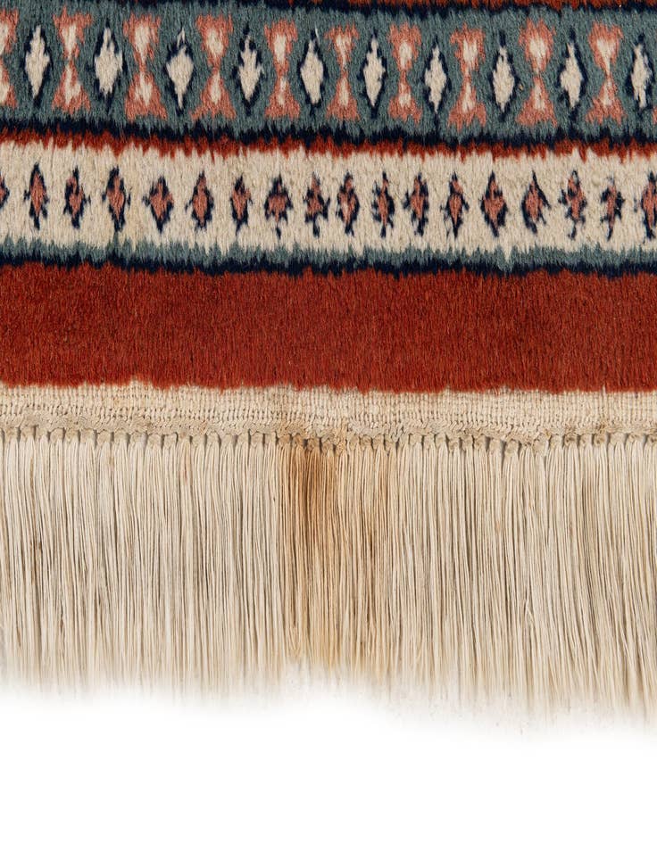 Detail image of 5' 7 x 7' 9 Hand Knotted Mir Wool Rug