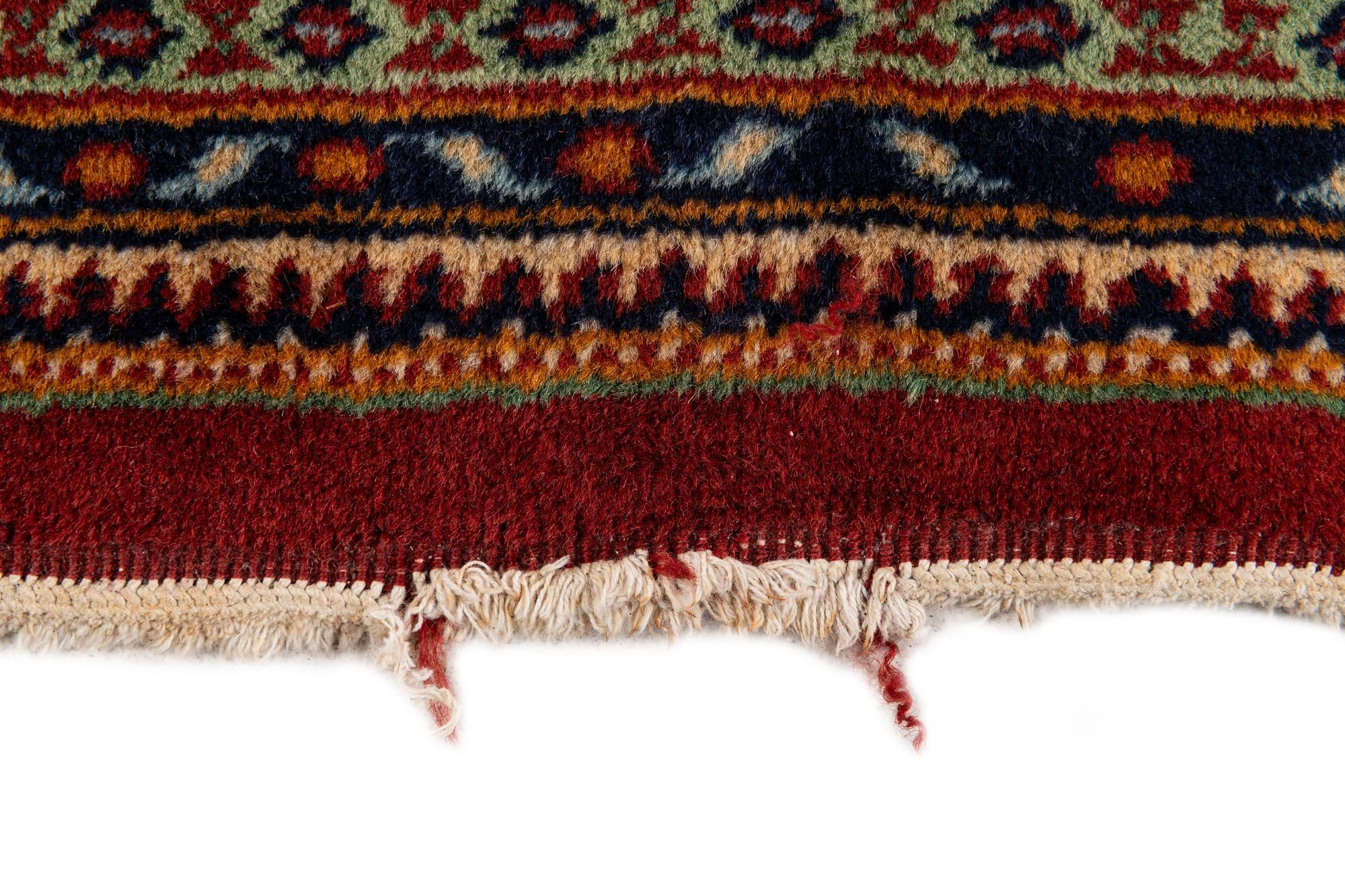 7' 11 x 10' 8 Hand Knotted Mir Wool Rug