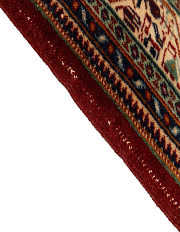 Detail image of 7' 11 x 10' 8 Hand Knotted Mir Wool Rug