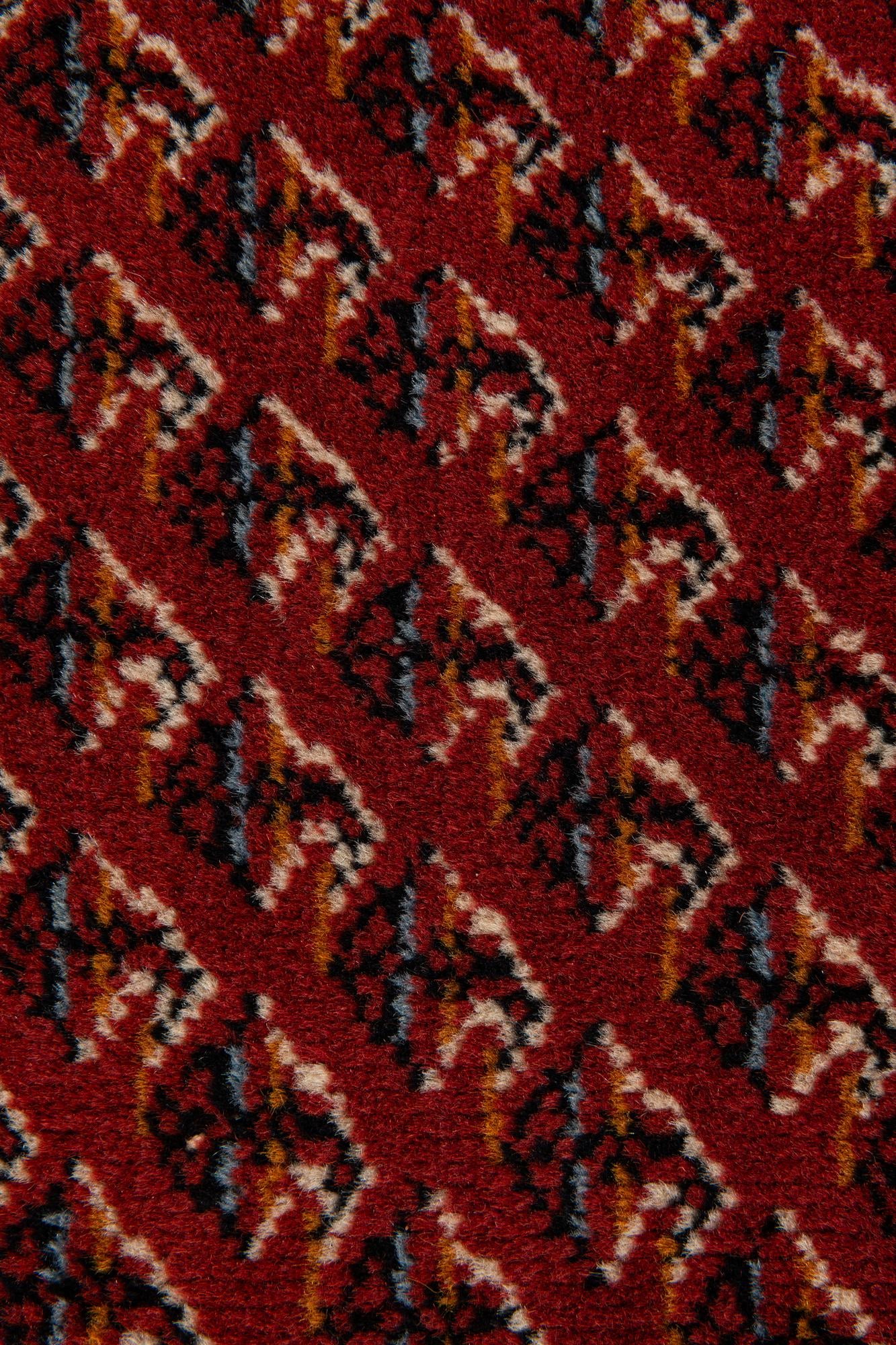7' 11 x 10' 8 Hand Knotted Mir Wool Rug
