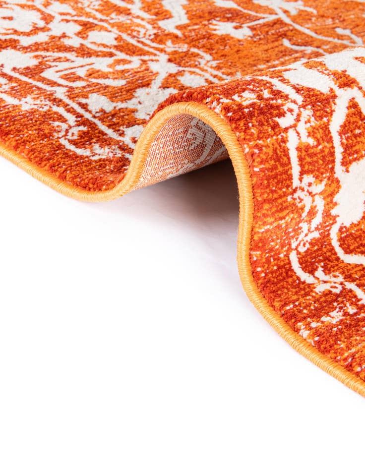 Detail image of 4' x 6' Modern Classical Rug