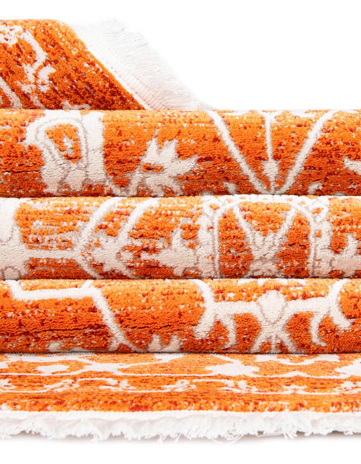 Detail image of 4' x 6' Modern Classical Rug