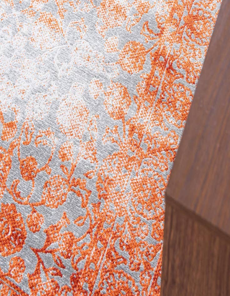 Detail image of 5' x 8' Modern Classical Rug