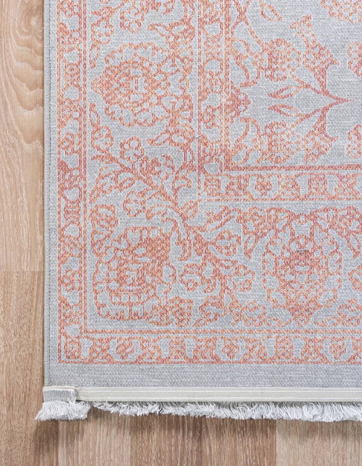 Detail image of 5' x 8' Modern Classical Rug