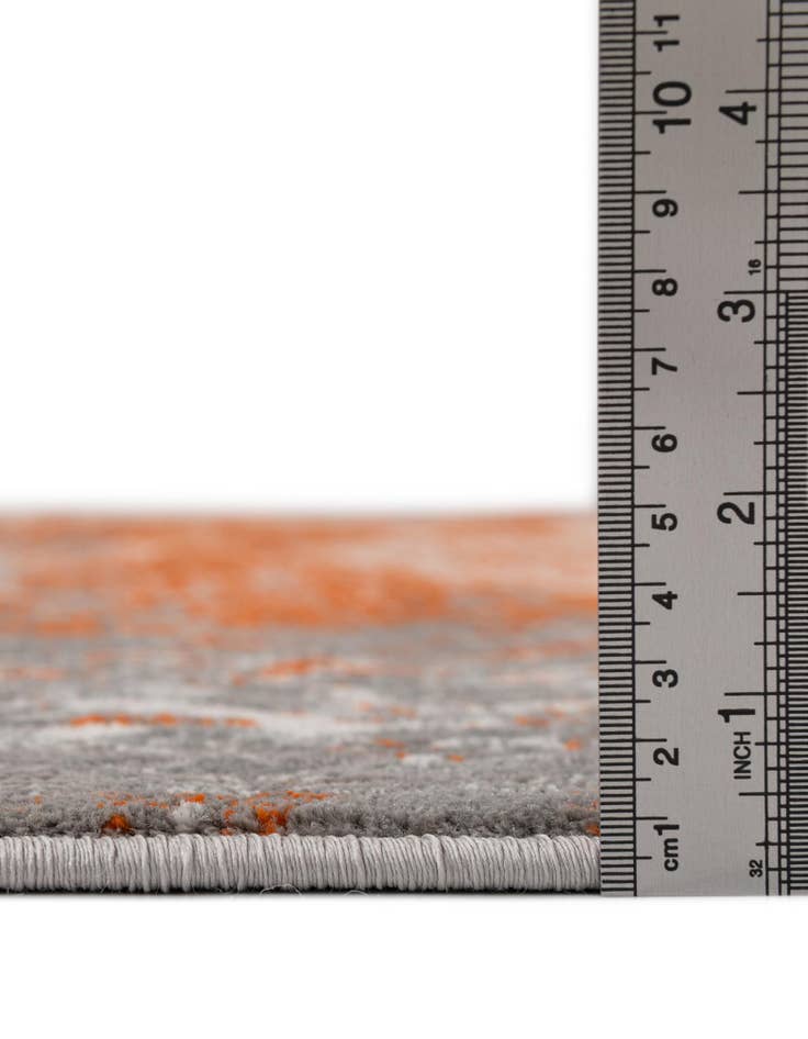 Detail image of 7' x 10' Modern Classical Rug