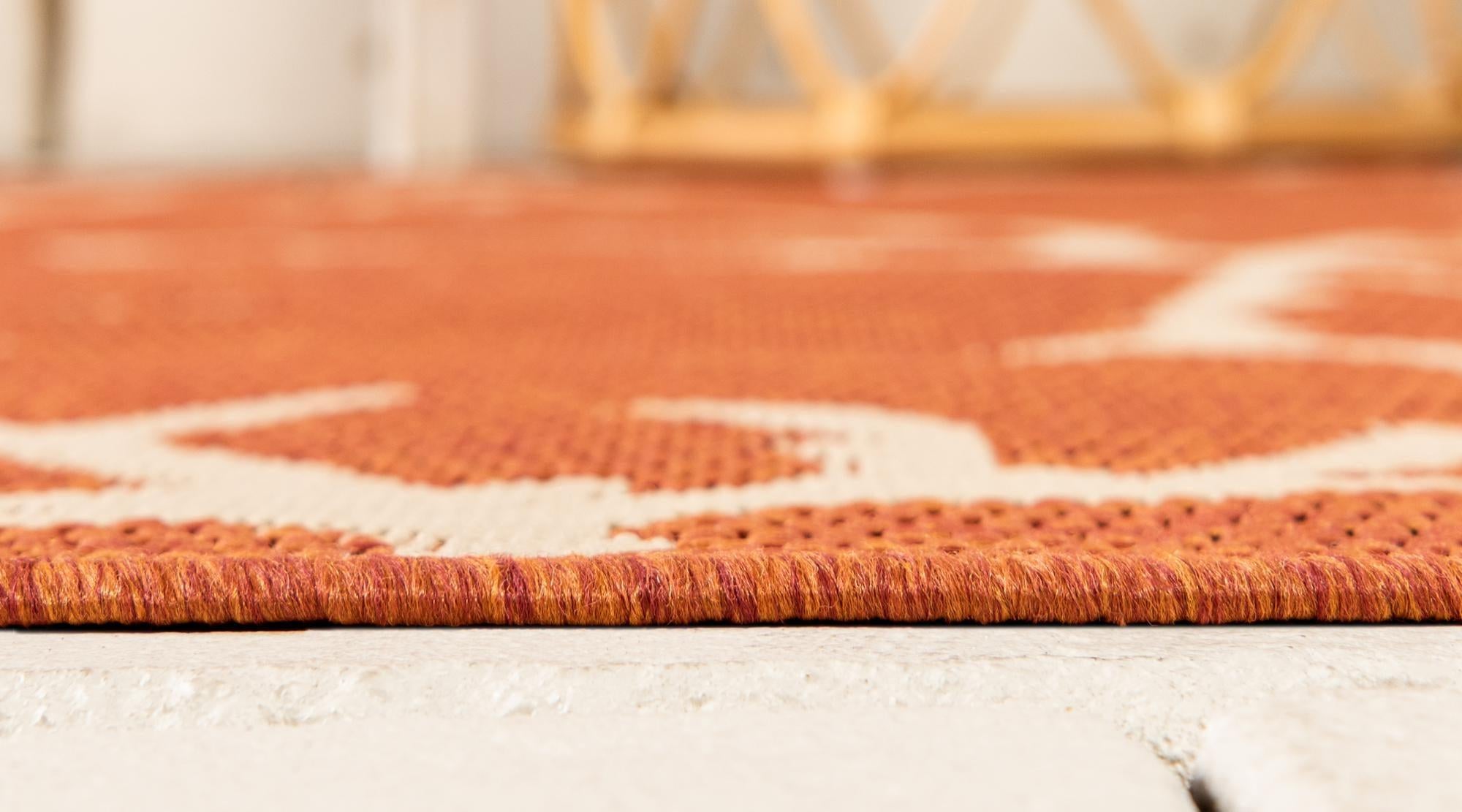 7' x 10' Easy-Clean Botanical Indoor / Outdoor Rug