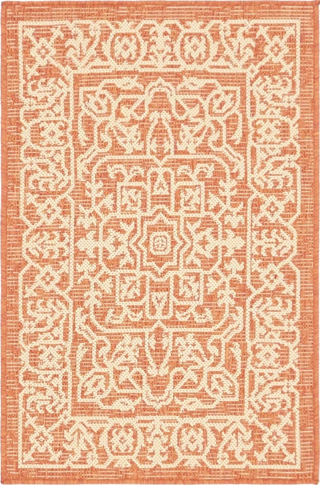 Detail image of 2' 2 x 3' Easy-Clean Botanical Indoor / Outdoor Rug