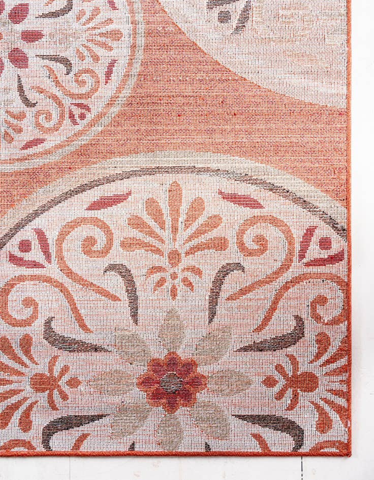 Detail image of 7' x 10'  Washable Modern Indoor / Outdoor Rug