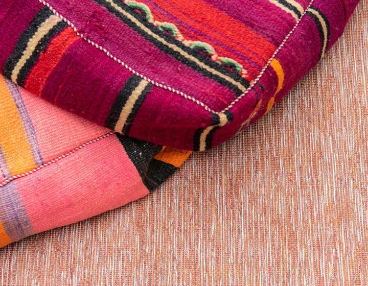 7' 5 x 10' Easy-Clean Solid Indoor / Outdoor Rug