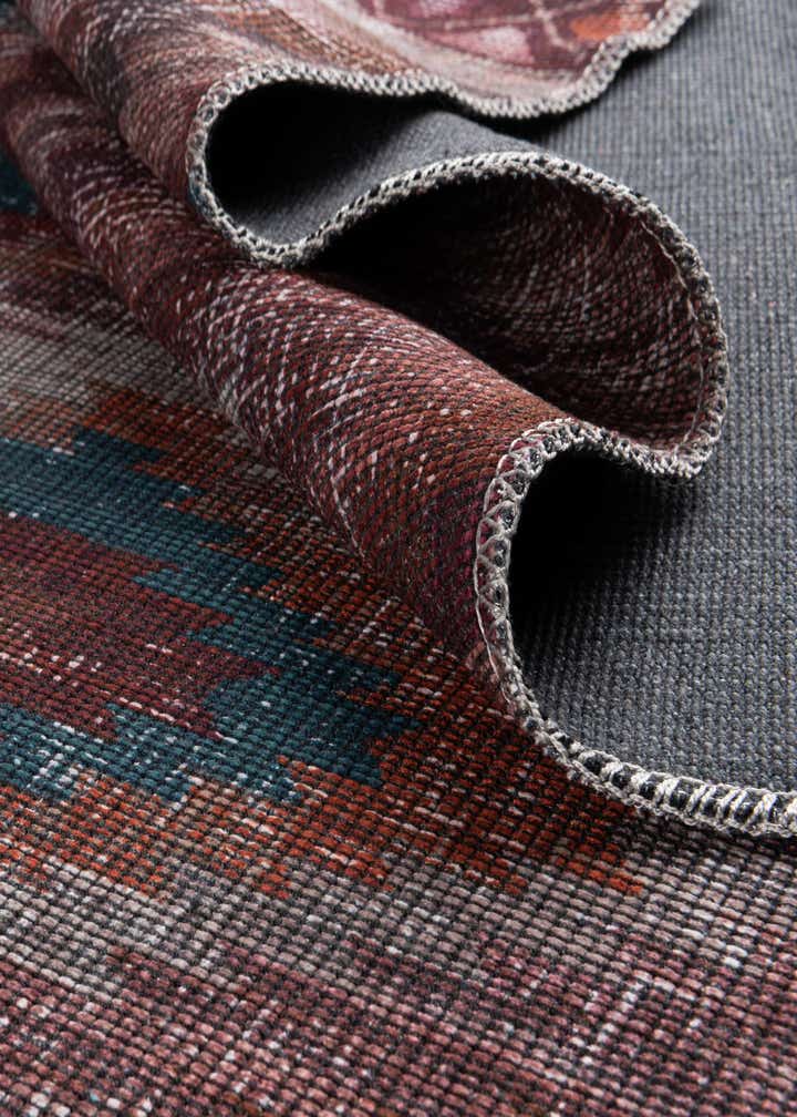 3' 3 x 5' 3 Washable Sisu Rug