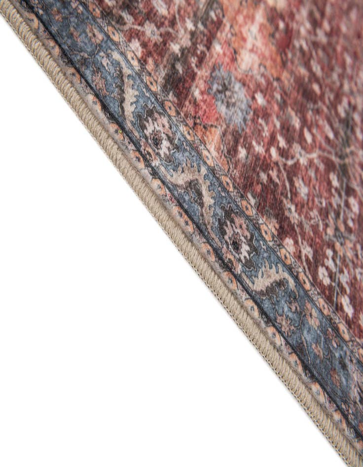 Detail image of 1' 8 x 2' 8 Washable Timeless Rug