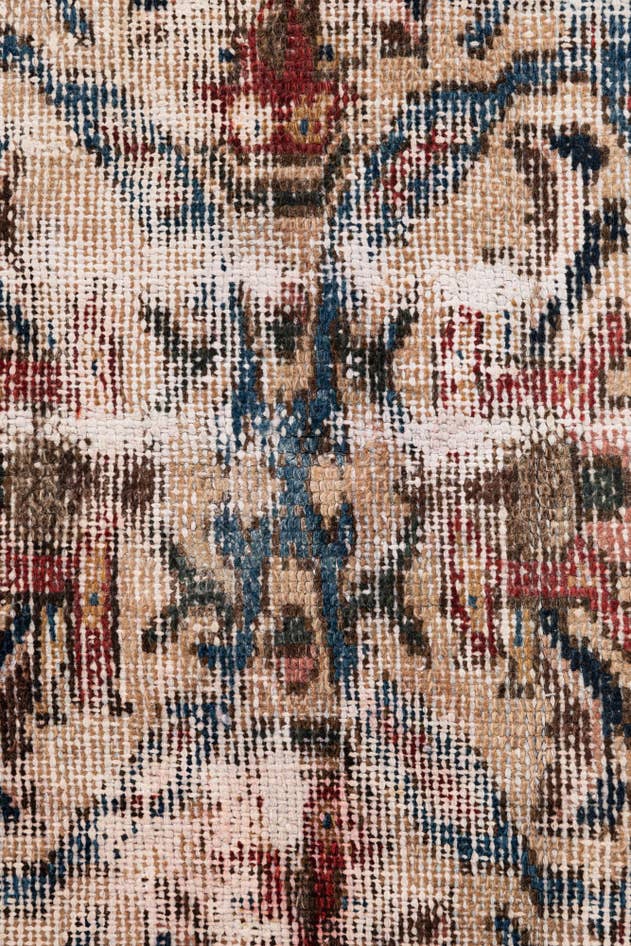 Detail image of 4' x 6' 6 Hand Knotted Ultra Vintage Persian Wool Rug