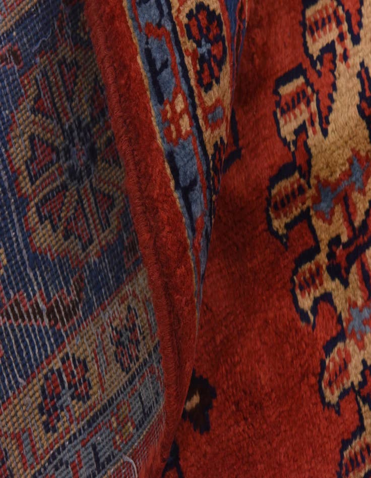 Detail image of 7' x 11' 4 Hand Knotted Viss Persian Wool Rug