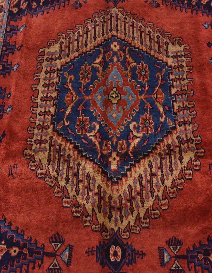 Detail image of 7' x 11' 4 Hand Knotted Viss Persian Wool Rug