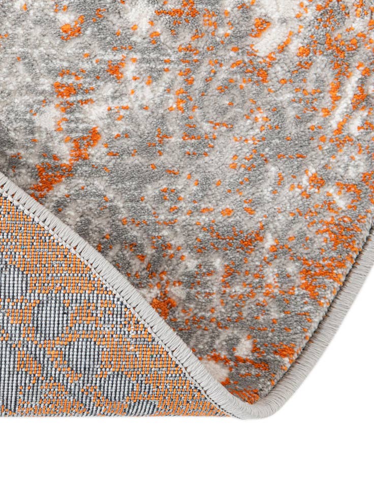 Detail image of 8' x 8' Modern Classical Round Rug