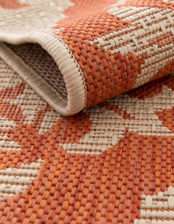Detail image of 6' x 6' Easy-Clean Botanical Indoor / Outdoor Round Rug