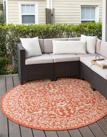 5' 3 x 5' 3 Easy-Clean Botanical Indoor / Outdoor Round Rug