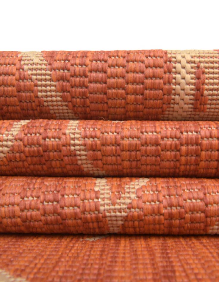 Detail image of 6' x 6' Easy-Clean Botanical Indoor / Outdoor Round Rug