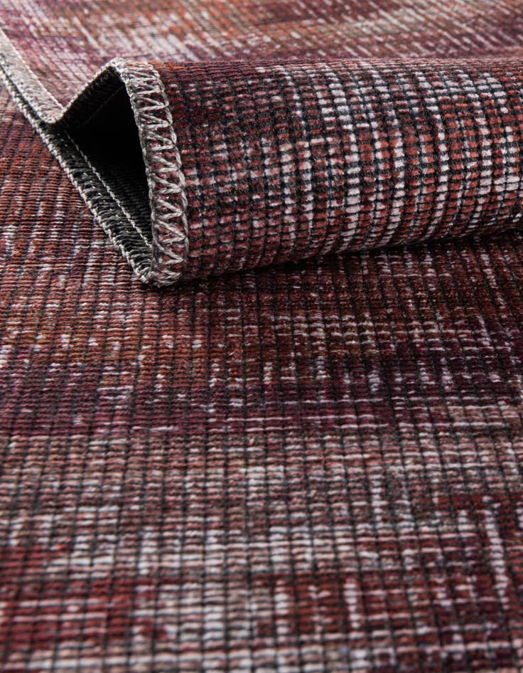 Detail image of 3' 3 x 3' 3 Washable Sisu Round Rug