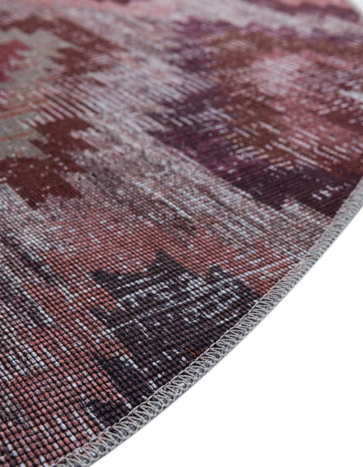 Detail image of 3' 3 x 3' 3 Washable Sisu Round Rug