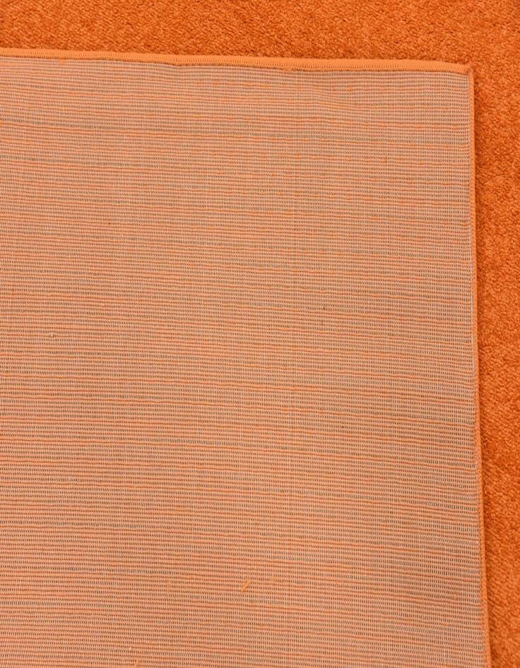 Detail image of 3' 3 x 9' 10 Basic Runner Rug