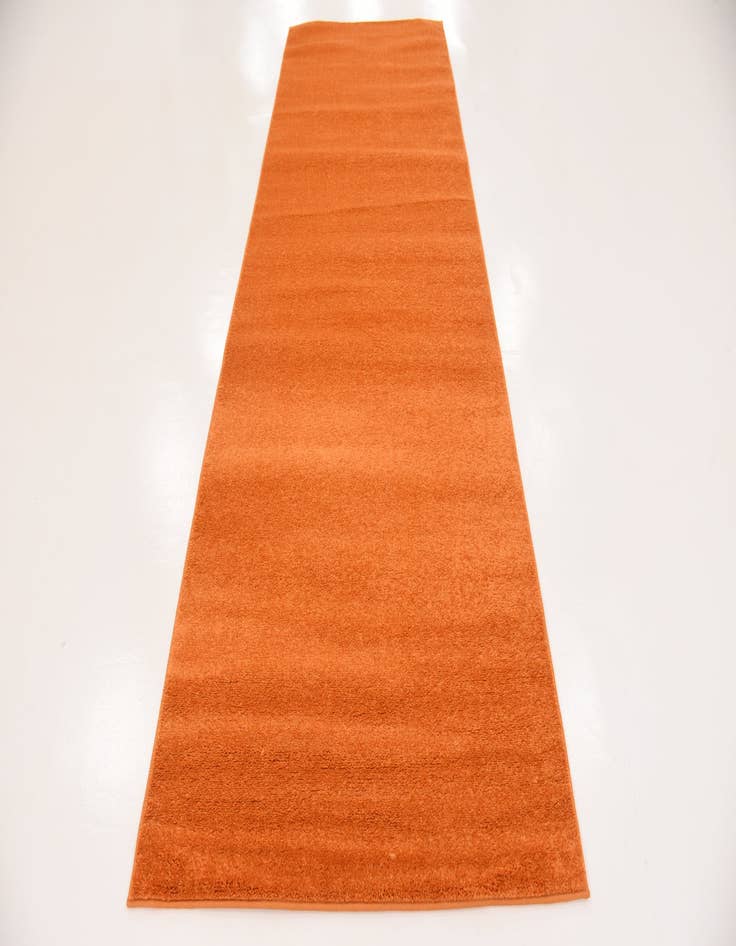 Detail image of 3' 3 x 9' 10 Basic Runner Rug