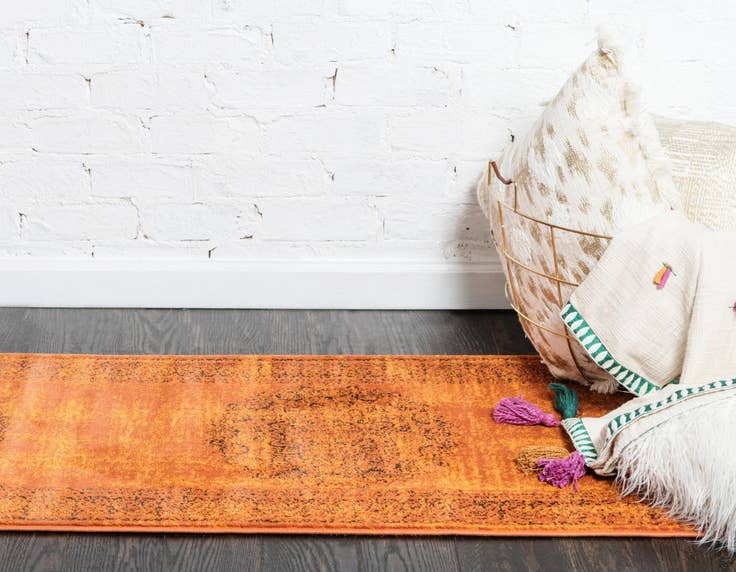 Detail image of 2' 7 x 12' Istanbul Runner Rug