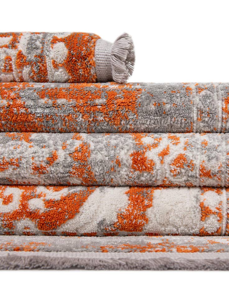 Detail image of 2' 7 x 10' Modern Classical Runner Rug