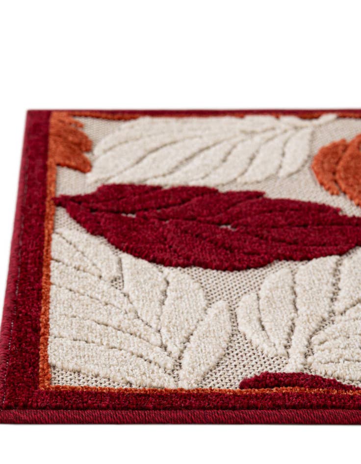Detail image of 2' x 6' Easy-Clean Botanical Indoor / Outdoor Runner Rug