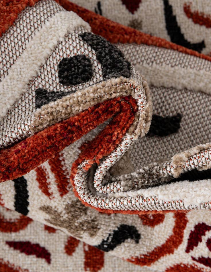 Detail image of 2' x 6'  Washable Modern Indoor / Outdoor Runner Rug