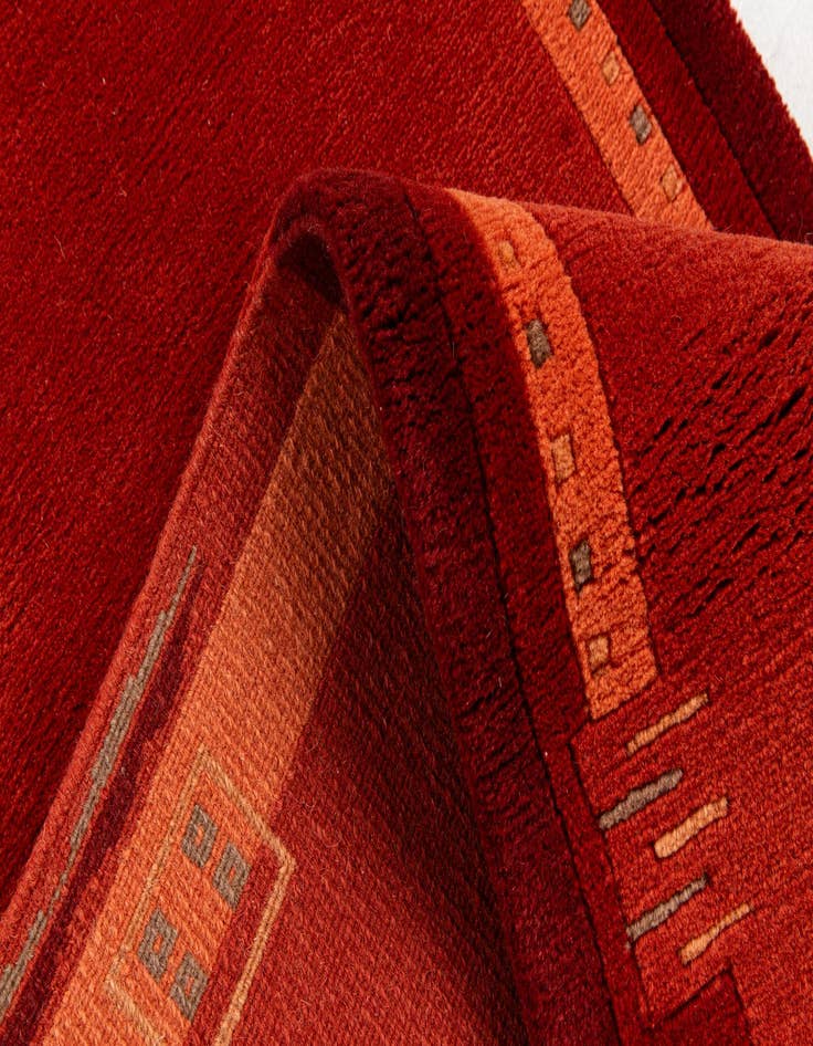 Detail image of 2' 7 x 6' 6 Hand Knotted Tibet Wool Runner Rug