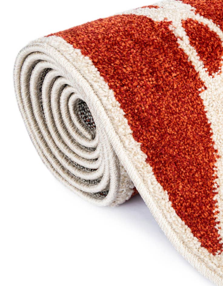 Detail image of 2' 7 x 8' Trellis Runner Rug