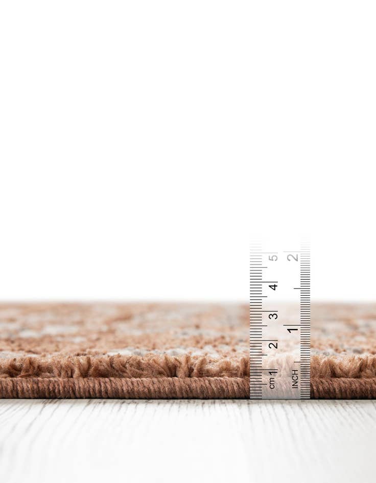 Detail image of 2' 7 x 12' 6 Grand Tradition Rug