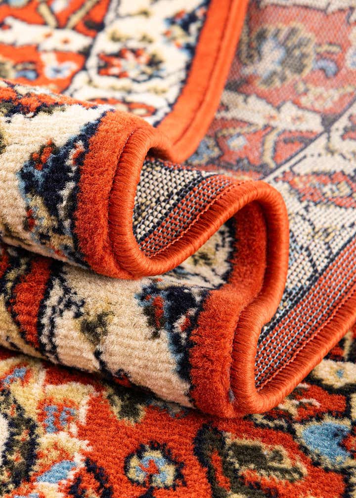 7' 10 x 7' 10 Isfahan Design Square Rug