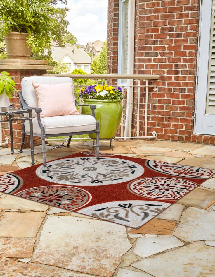 Detail image of 7' 10 x 7' 10  Washable Modern Indoor / Outdoor Square Rug