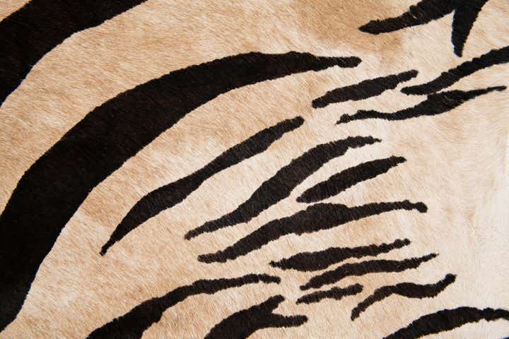 6' 2 x 6' 10 Cowhide Leather Freeform Rug