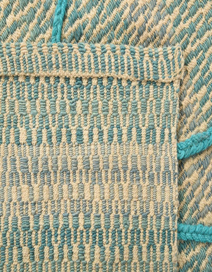 Detail image of 2' 7 x 9' 10  Hand Knotted Darya Wool Runner Rug