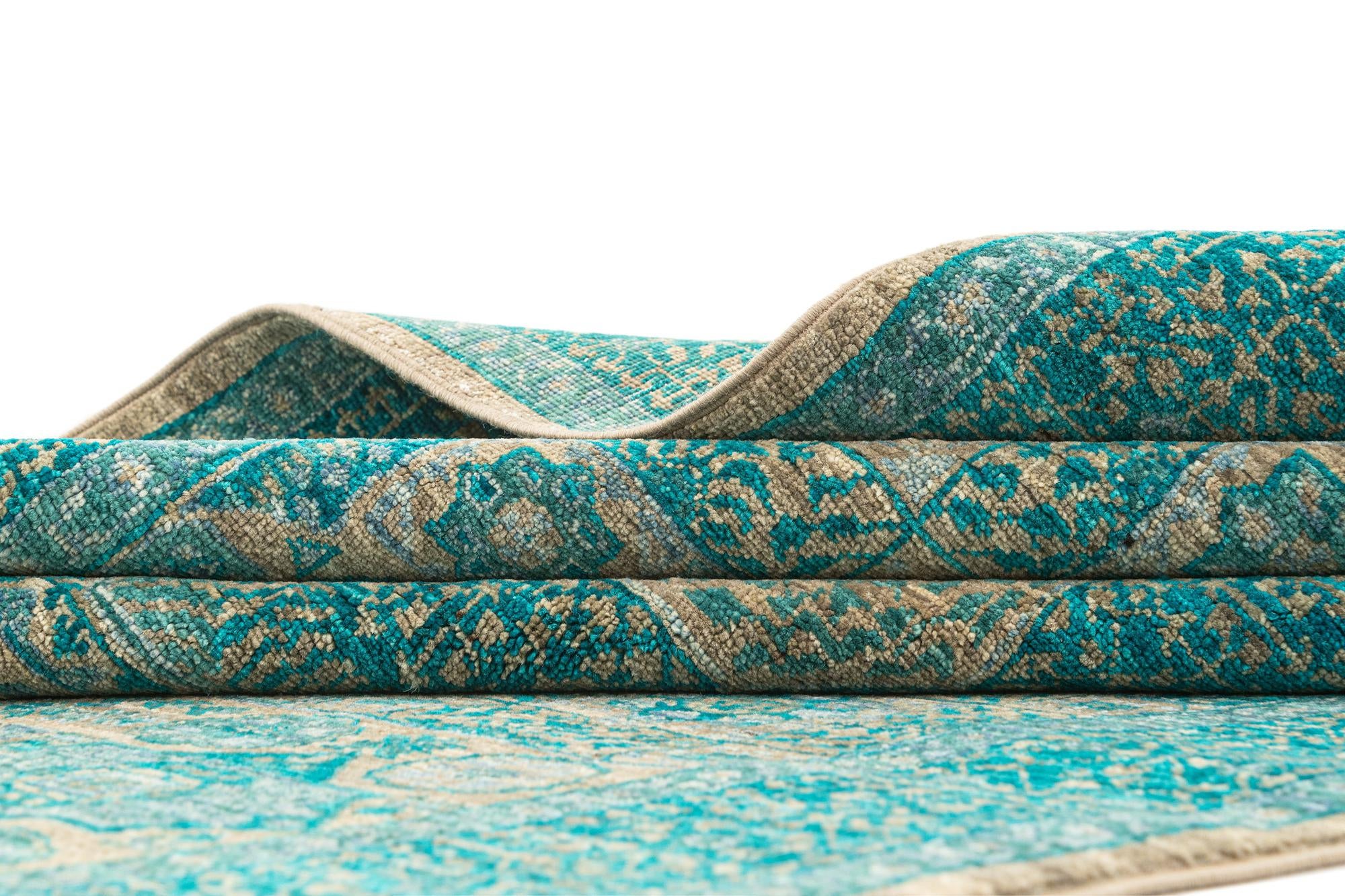 4' x 6' Hand Knotted Amina Rug